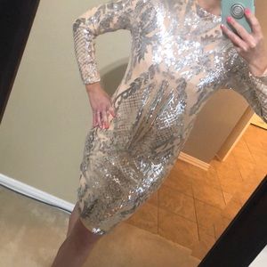 Long sleeve sequins dress!